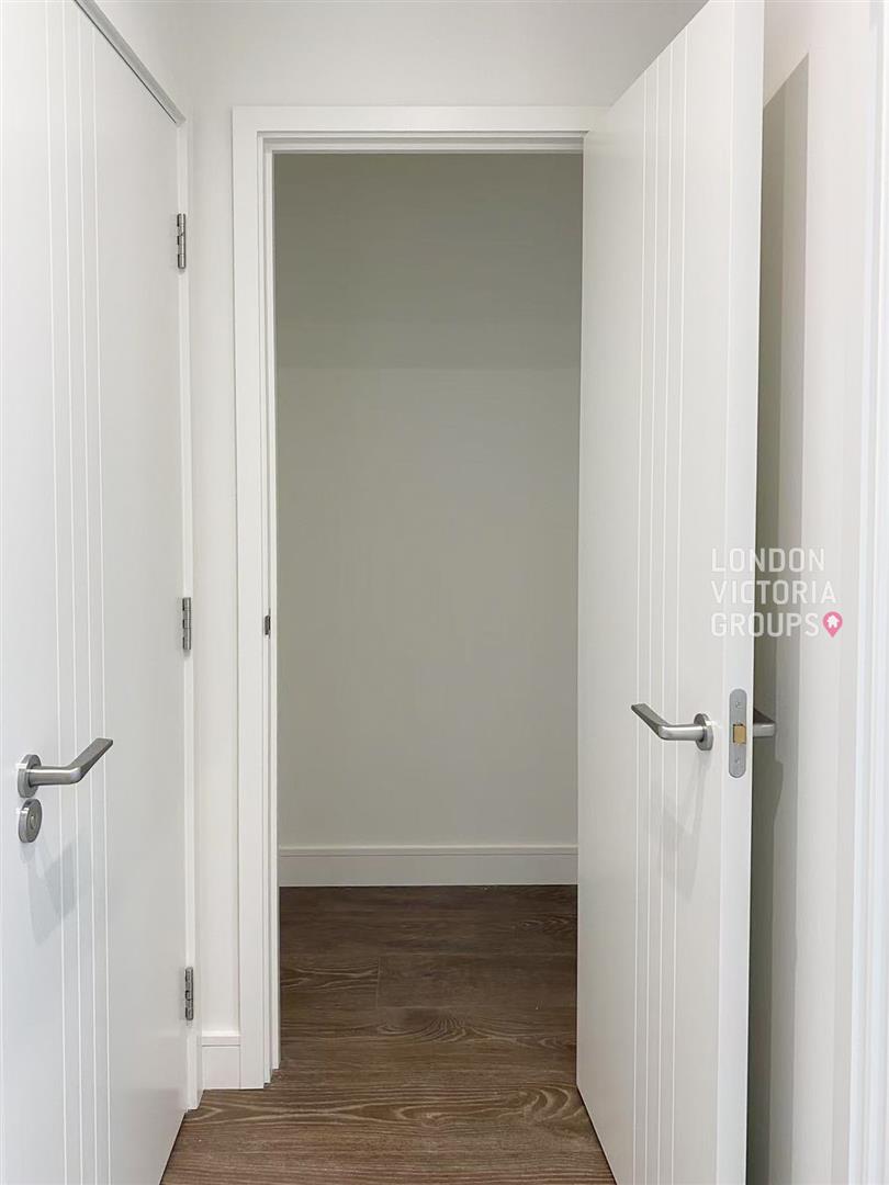 1 Affinity View, London